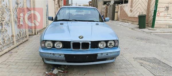 بی ئێم دەبڵیو سیریەس 5 1994 بۆ فرۆشتن لە عێراق - نەجەف